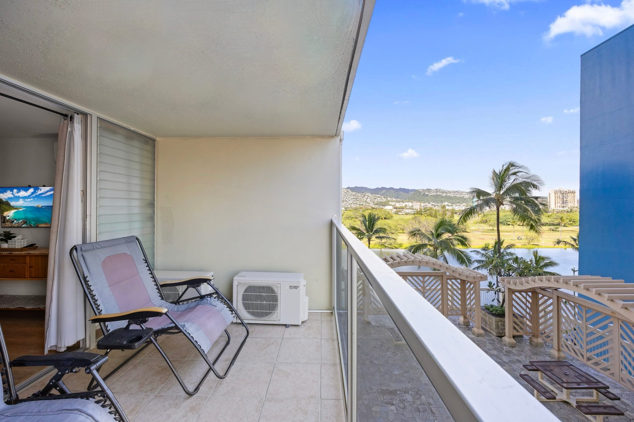 Condo in Honolulu · ★4.83 · 1 bedroom · 4 beds · 1 private bath - Image 49