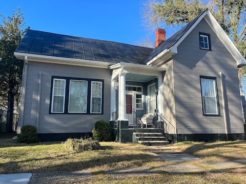 Magnolia Blossom Cottage Apt. A