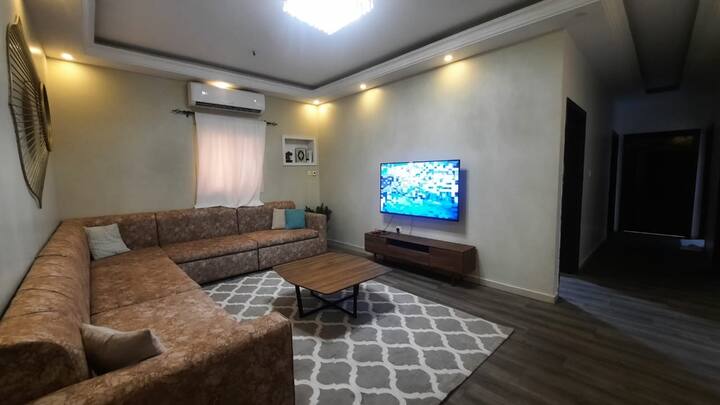 Luxury Apartment For A Large Family Al-madinah - Medina