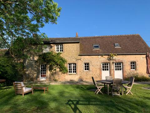 Gîte 8 people - 4 bedrooms 2 bathrooms - Checkout 7pm