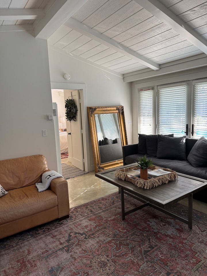 Chic Stand Alone 1 Bdrm Cottage W/private Patio. - フェアファックス, CA