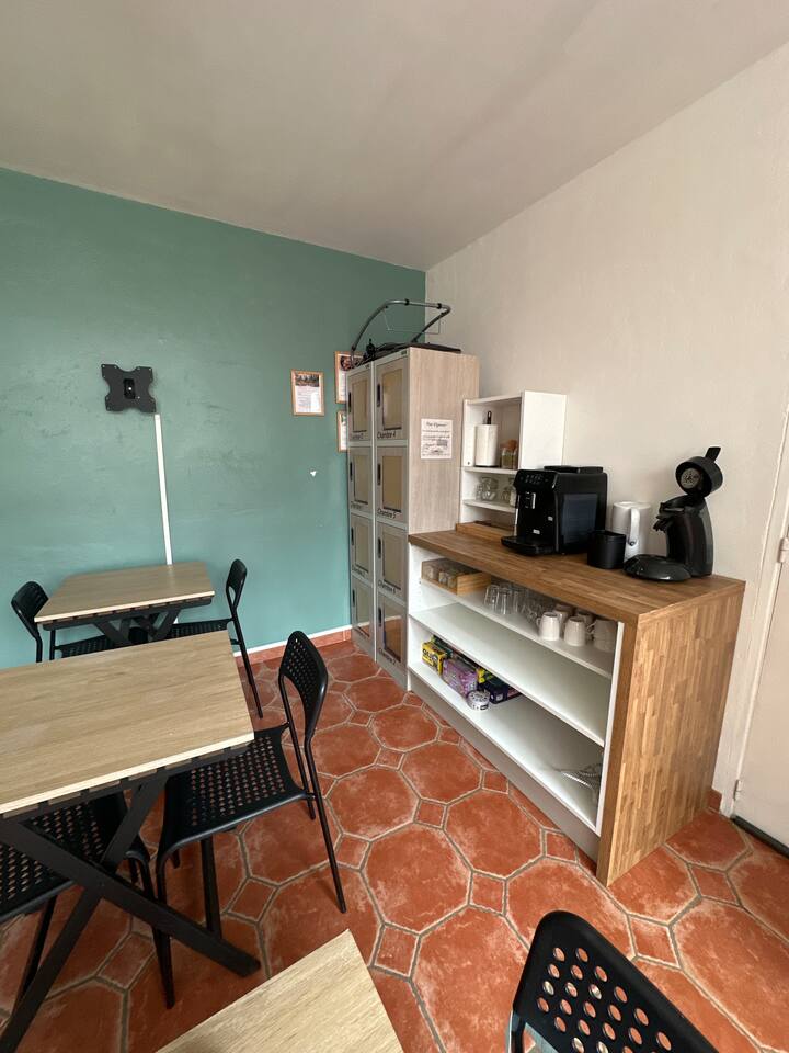 Chambre Familiale Le Blanc Avec Entrée Autonome - Le Blanc