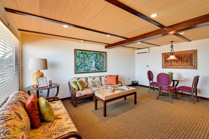 Cozy One Bedroom Ocean Front Retreat - San Diego, CA