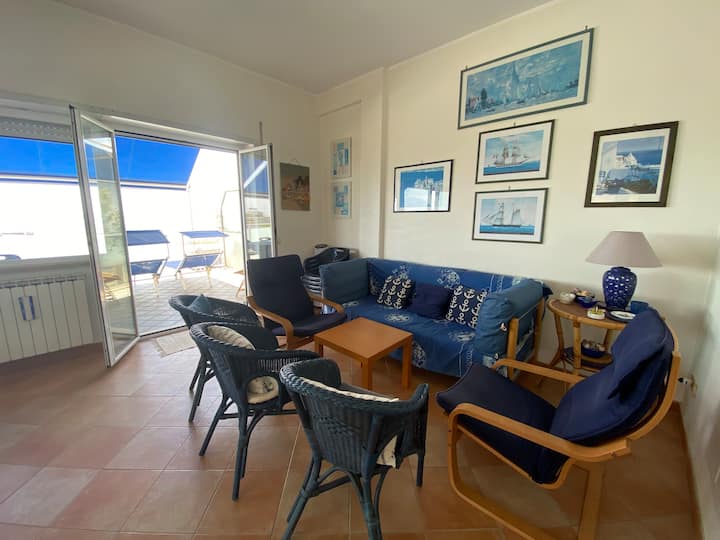 Una Casa Vista Mare A Terracina - Terracina