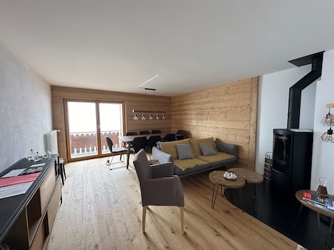 Top Airbnb: Lovely 3 bedrooms apartment with indoor fireplace in Val D'illiez