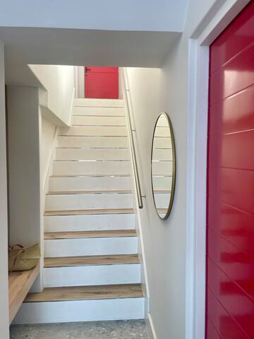 Spectacular views in Glencairn gallery image 2