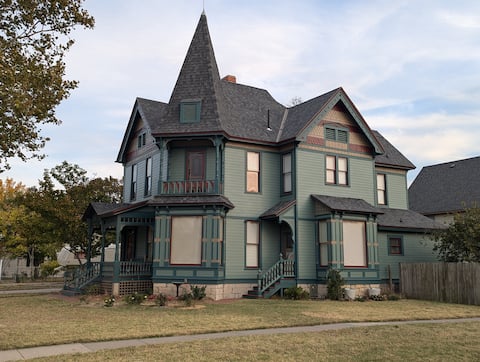 The Victorian Rose - One of El Dorado's treasures