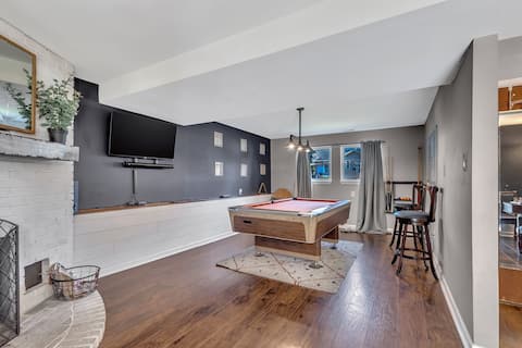 4 Br/1Ba House - 5 minute drive to the beach!