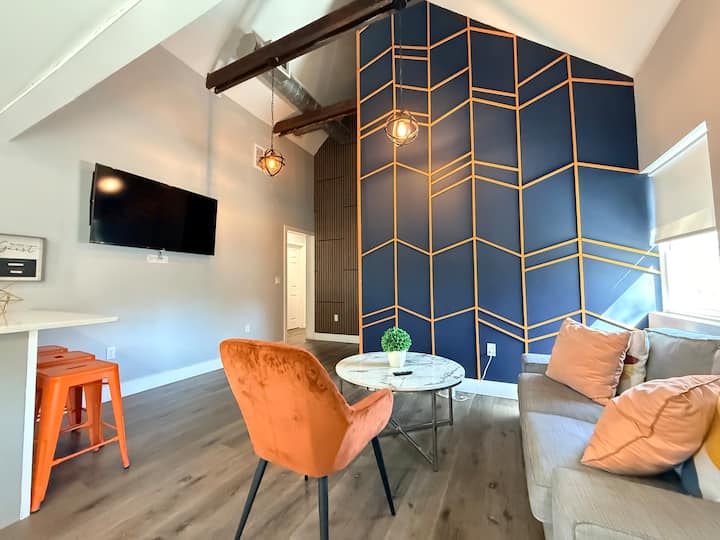 The Contemporary - Sanford, FL