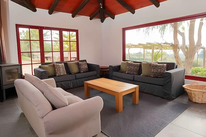 Casa Familiar En Pelluhue | Campo, Mar Y Piscina - Pelluhue