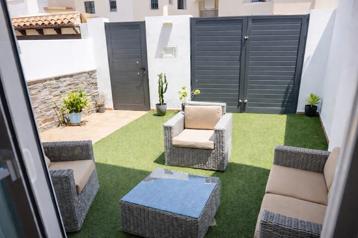 Tarifa Family House 5 Min Walk To Beach And Center - Tarifa
