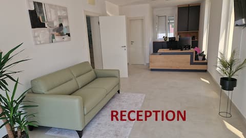 Top Airbnb: De luxe room (no. 3) high category in Novalja