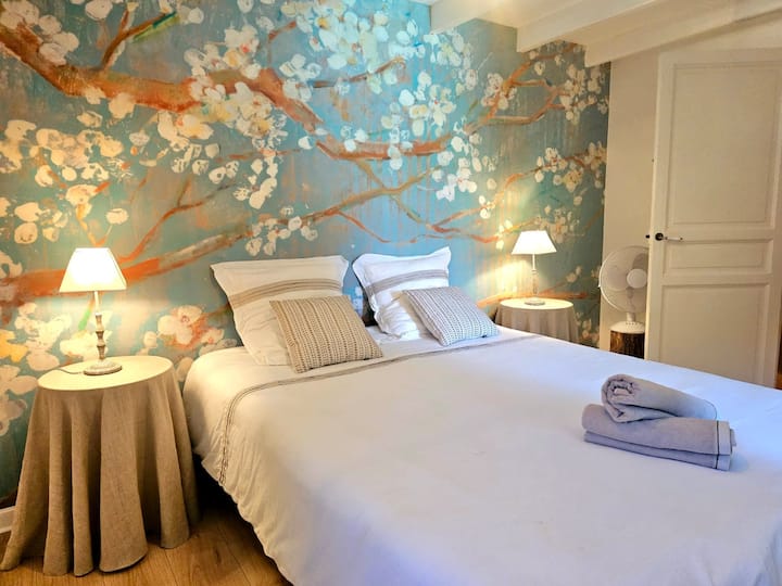 საძინებელი 1