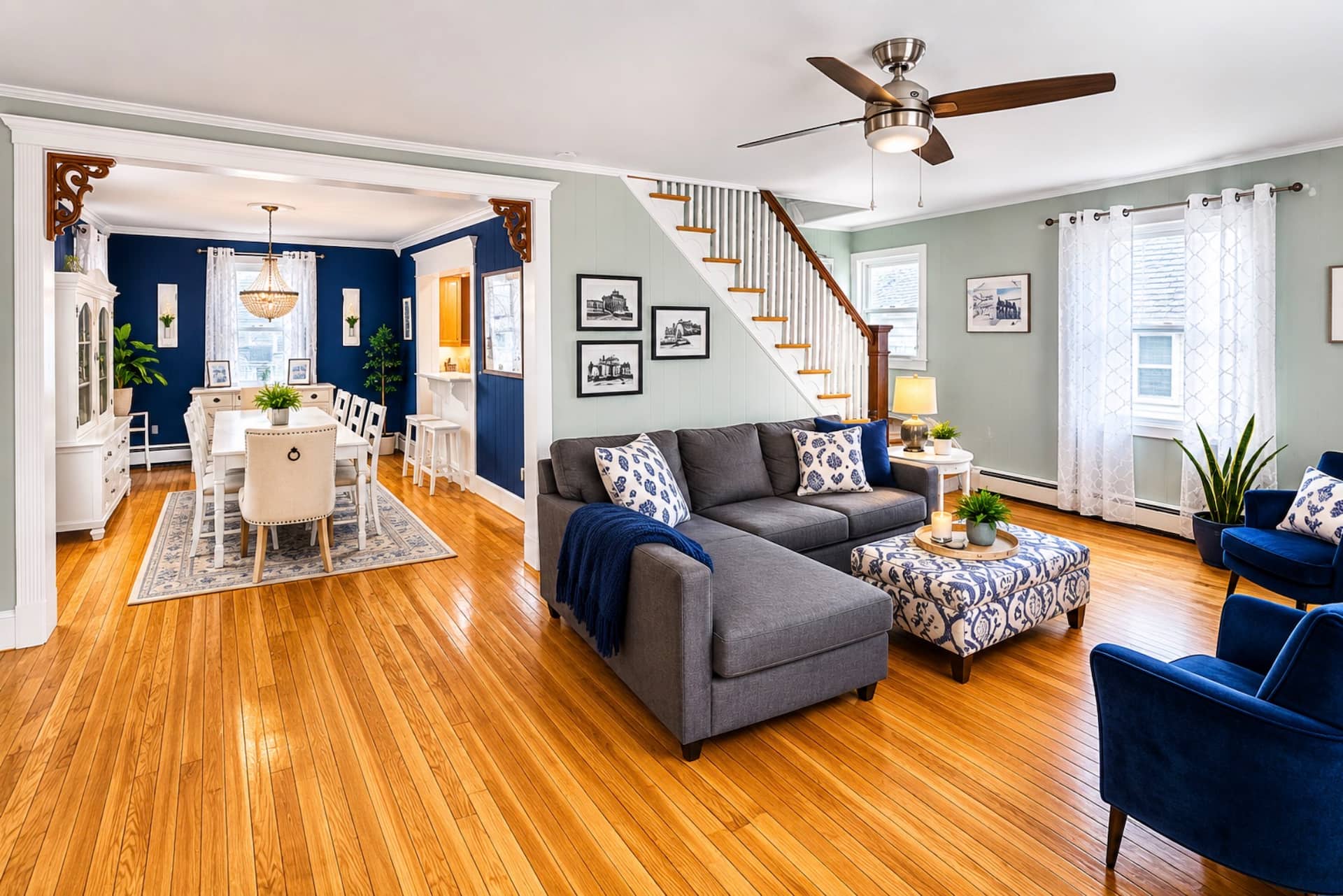 Downbeach Family Retreat- 2 blocks to the beach