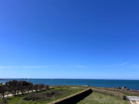 360° ocean and islands view – GR34 at the gate
