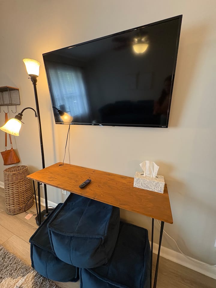 Safe & Cozy Stay W/pool Access Near I-95 & Bragg
