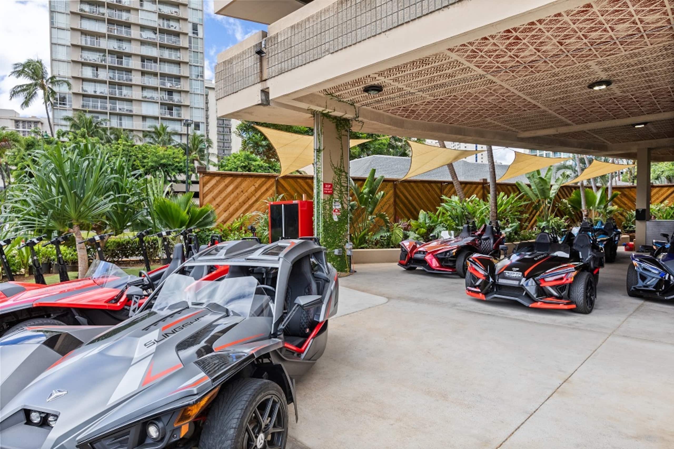 Condo in Honolulu · ★4.79 · Studio · 1 bed · 1 private bath - Image 18