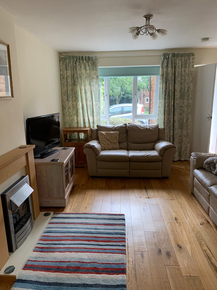 Entire House Preston Parking Quiet 5m Hospital - Preston