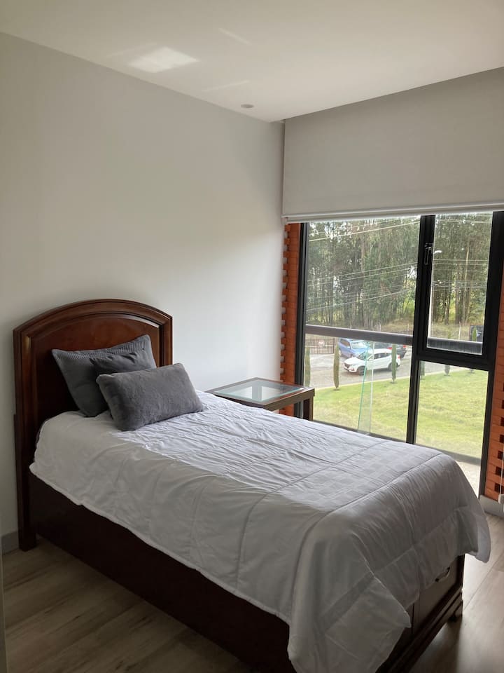 غرفة النوم 2