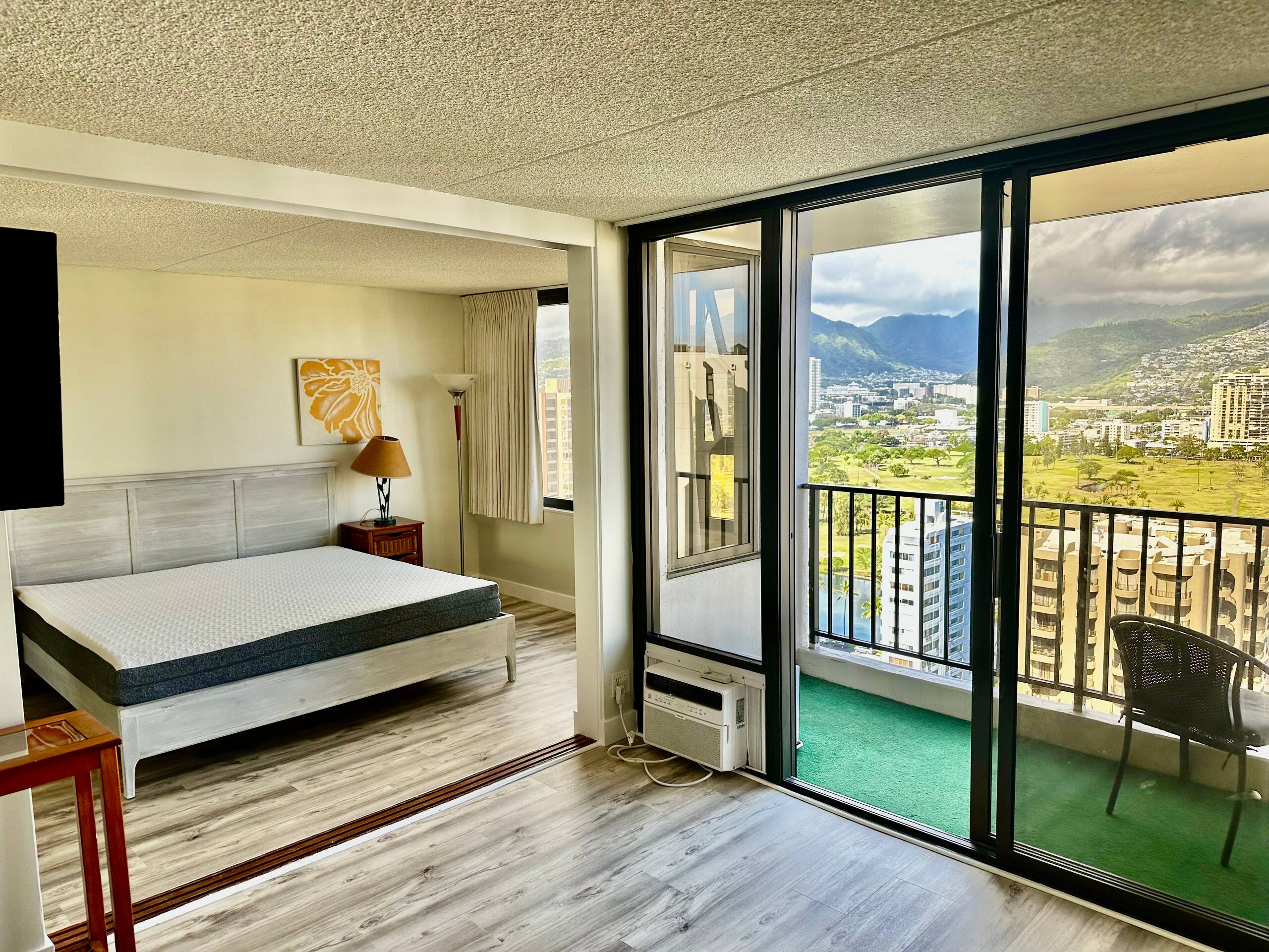 Condo in Honolulu · ★4.8 · 1 bedroom · 3 beds · 1 bath - Image 19