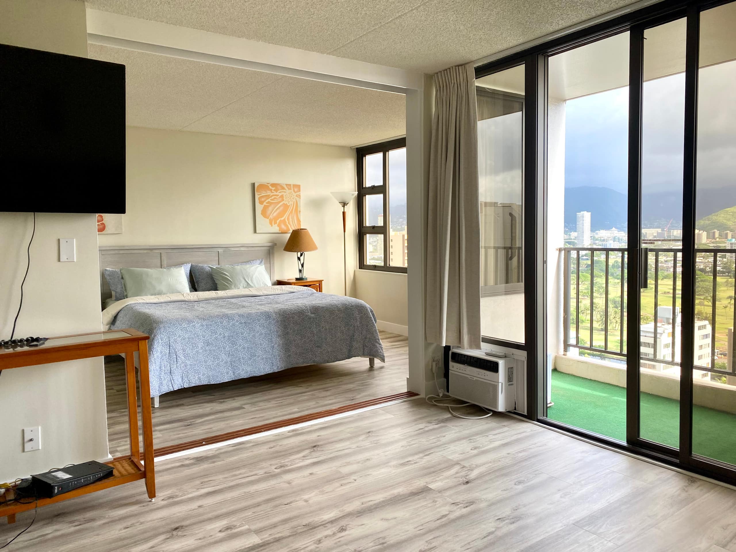 Condo in Honolulu · ★4.8 · 1 bedroom · 3 beds · 1 bath - Image 12