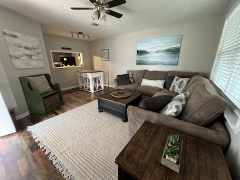 2 BR Townhouse. Near downtown Augusta/hospitals