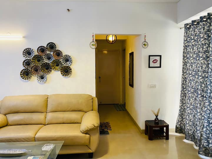 The Blossoms Stays ~Jaypee Greens ~ 134 - Faridabad