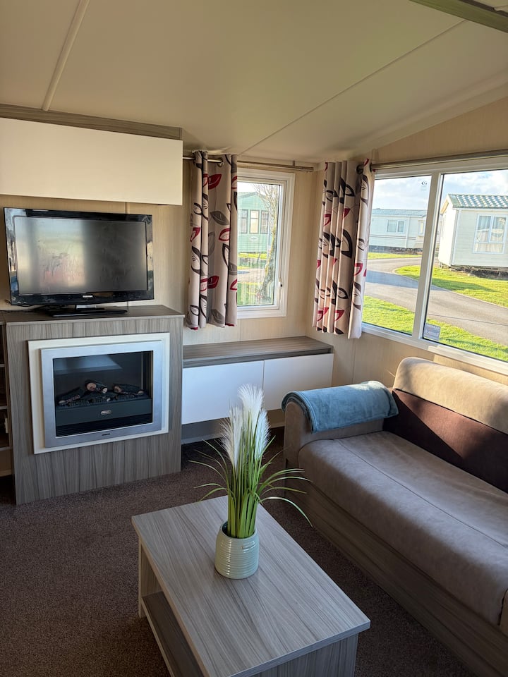Delightful 3 Bed Caravan With Free Parking - Silloth