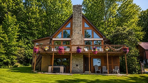 Premium A-Frame • Hot Tub • Sauna • Pond & Animals