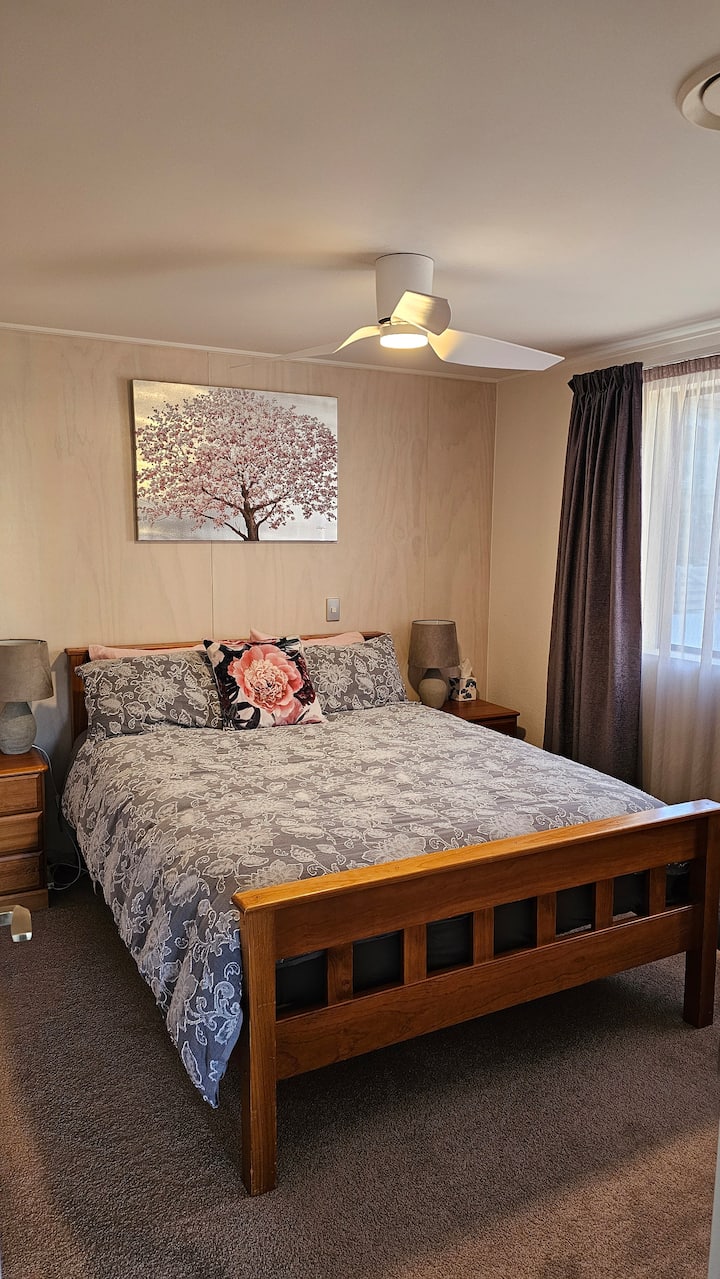 საძინებელი 1