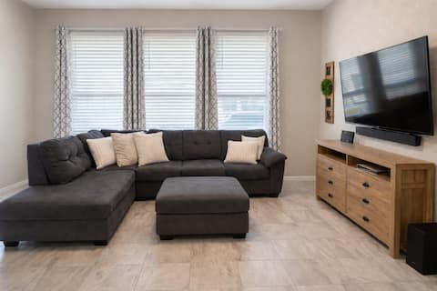 Top Airbnb: Five Star Clean! Crossroads Park in Temple