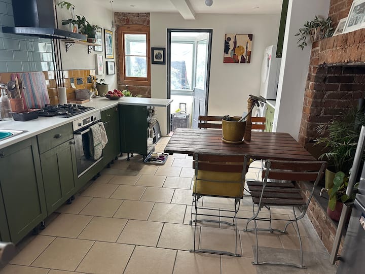 Big House By The Sea With Four Cats And Two Dogs - Broadstairs