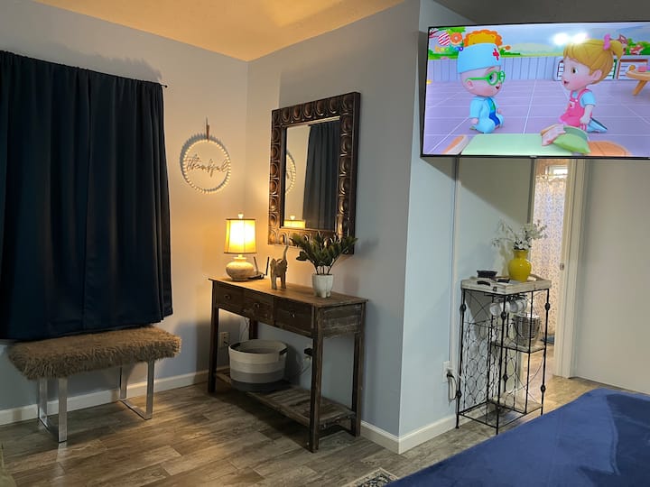 Cozy Guesthouse For You! - Spring, TX