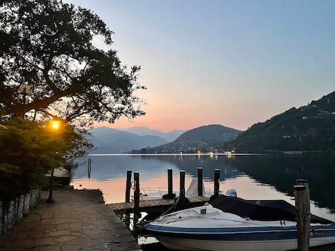 Villa Garden on the Lake with Private Pier and Beach