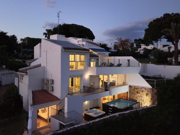 Villa with beach views, private pool & jacuzzi.