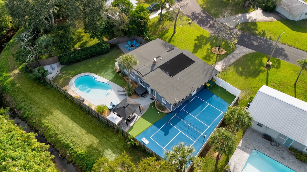 Luxury Playhouse | Private Pool + Pickleball Court