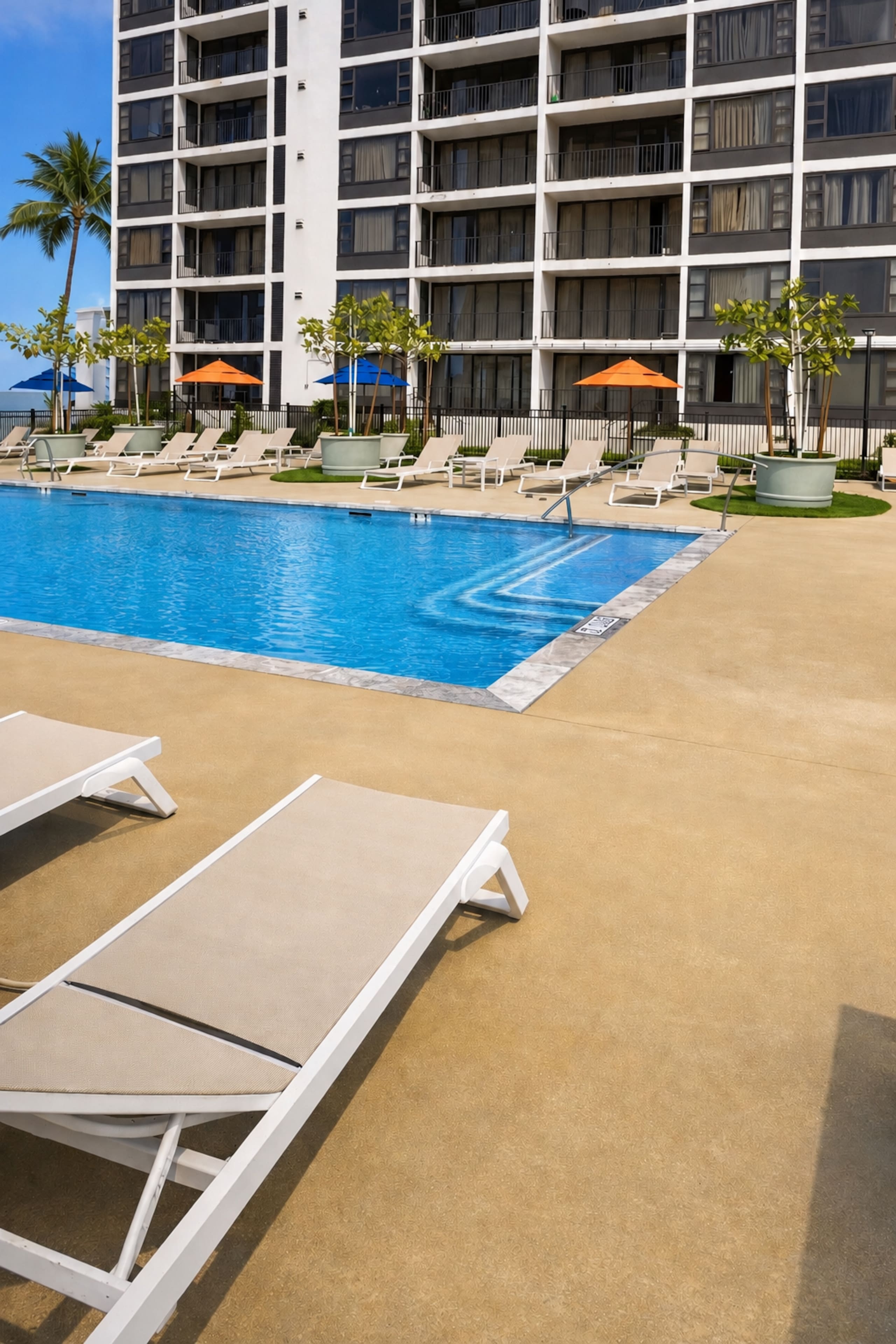 Condo in Honolulu · ★4.91 · 1 bedroom · 3 beds · 1 private bath - Image 37