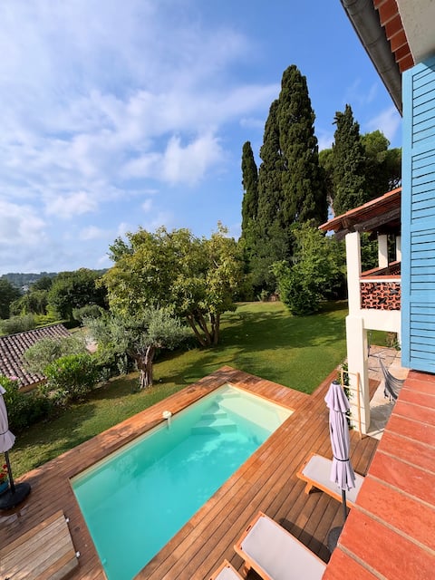 A/C, FibOp, haven of peace, 5 min walk to Valbonne