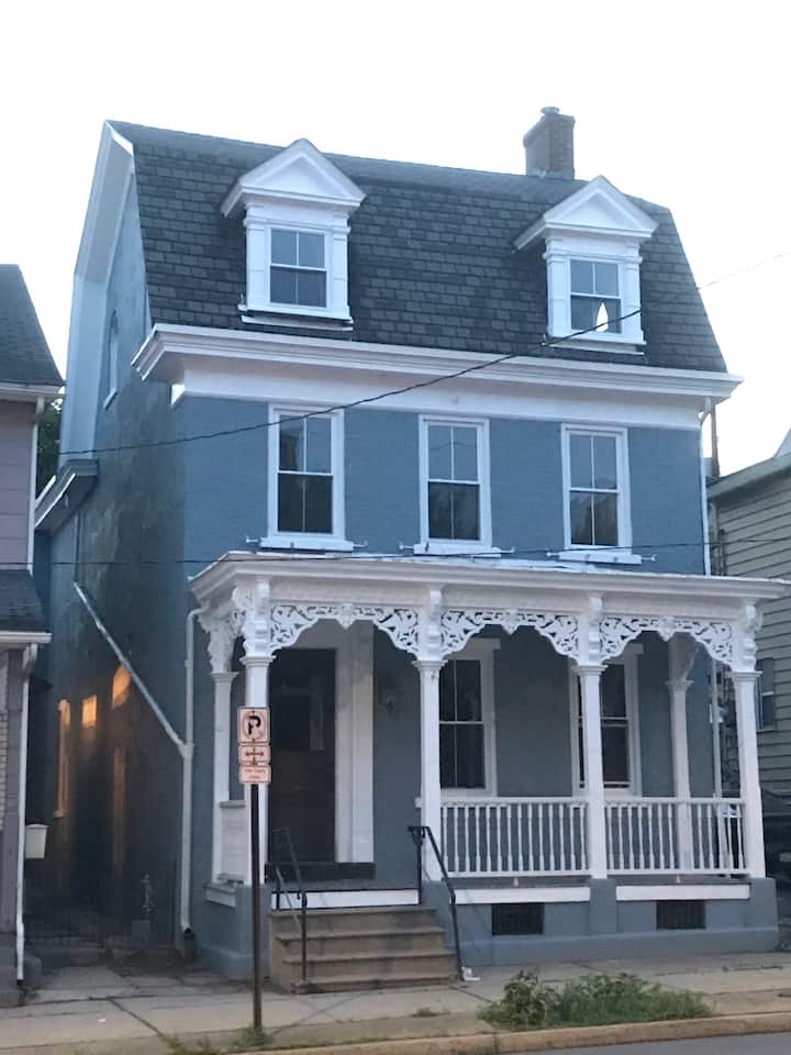 Bethlehem Mcmansion-single Room - Bethlehem, PA