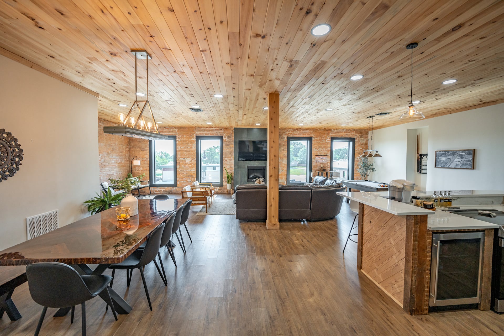 One of a kind loft | 4BR Near KC & Overland Park