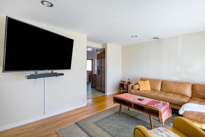 Bright Home With Private Yard & Fire Pit Near Sdsu - San Diego, CA