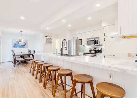 Bliss Beach House | Skydeck Ocean Views | Hot Tub