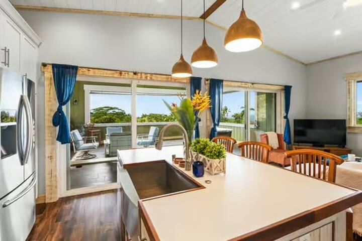 Haiku Hideaway – Stand-alone 2 bedroom farm house