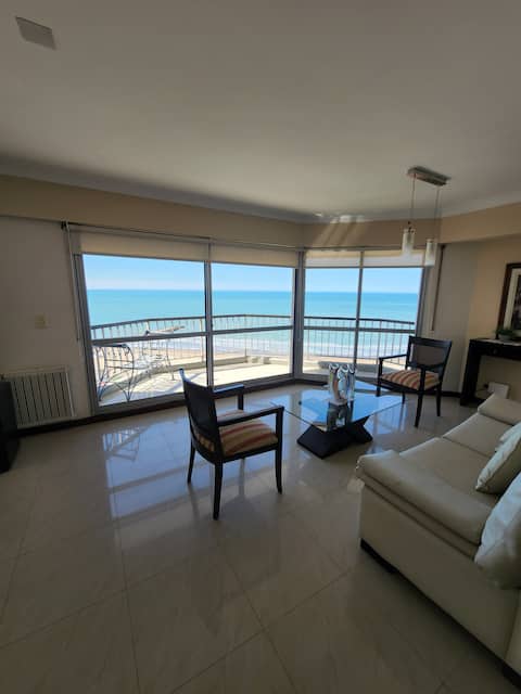 Top floor in Maral 45 building, 200 sq. meter apartment