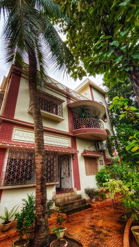 Air conditioned, spacious 2bhk on vacation rental!