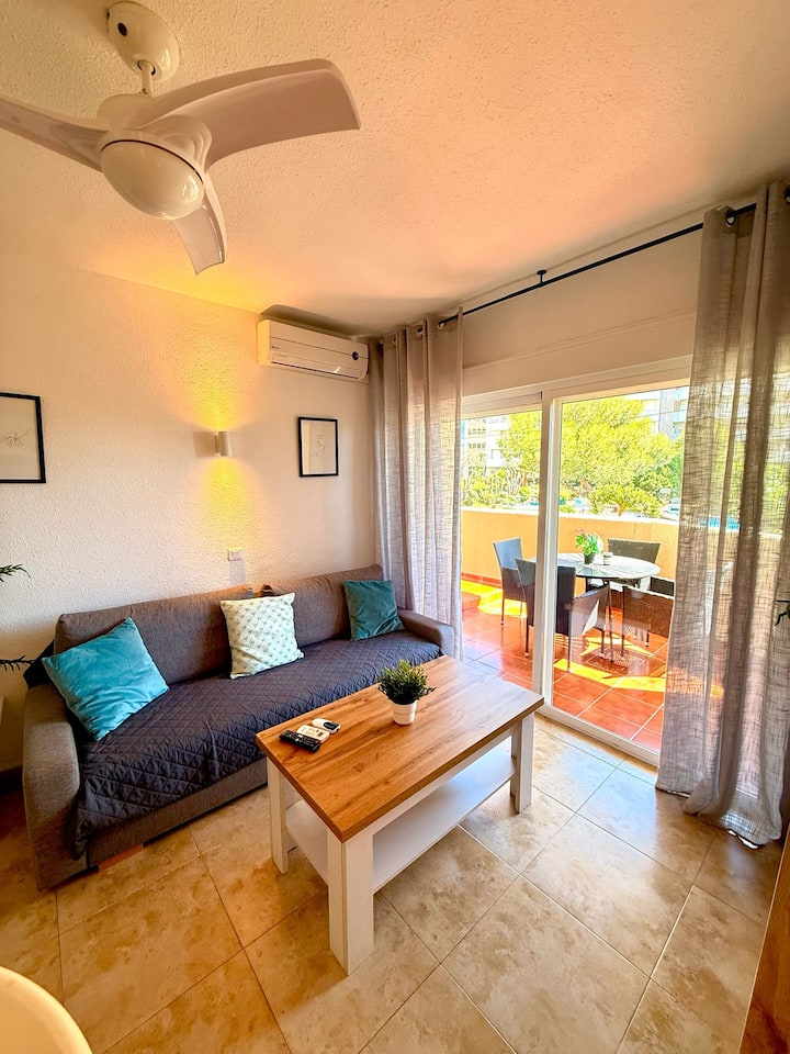 Lovely Sea And Garden View Apartment Benalbeach - Málaga-Costa del Sol Airport (AGP)