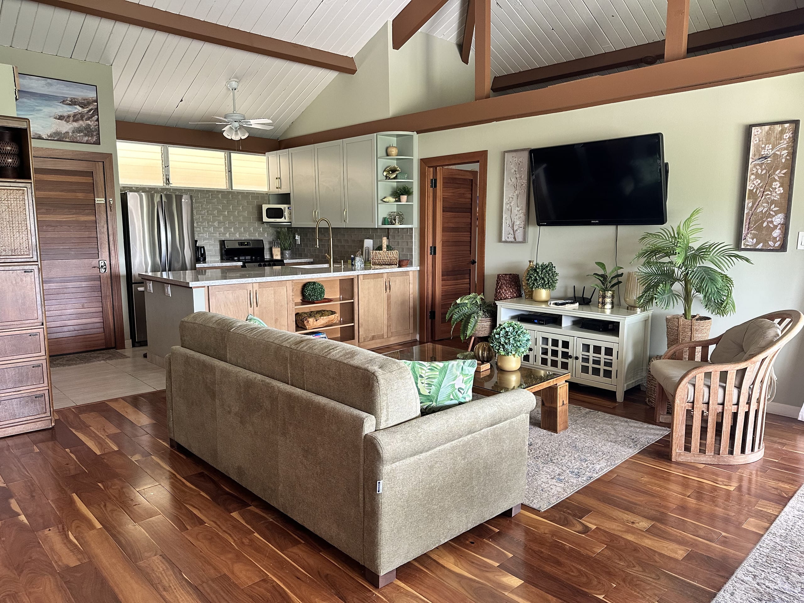 Condo in Kihei · ★4.84 · 2 bedrooms · 3 beds · 2 baths - Image 4