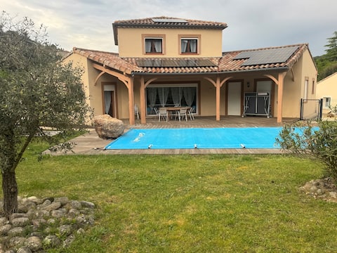 BEAUTIFUL VILLA WITH POOL