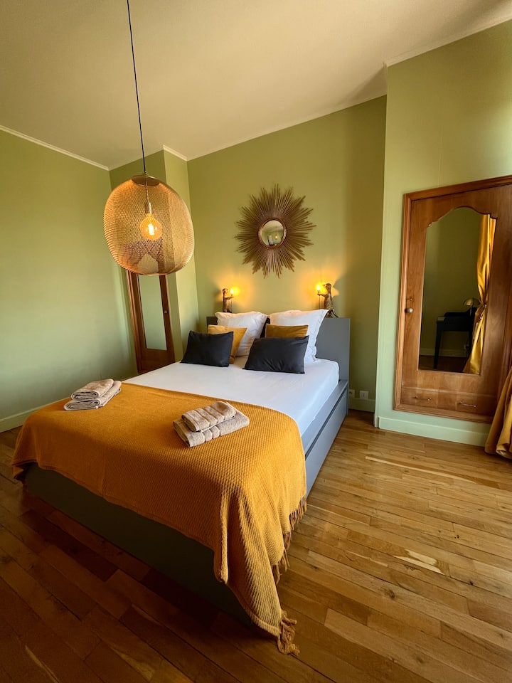 Bedroom