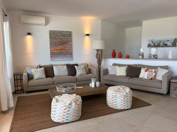 Zaratan: Bord De Mer, Piscine Salée Privée, Jardin - Golfo Aranci